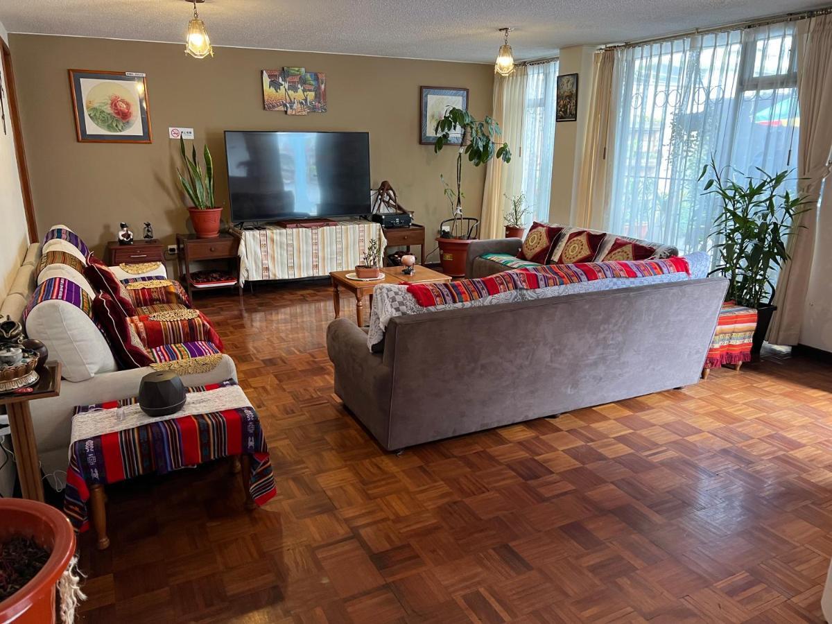 Sina Hogar Hotel 基多华人酒店 Ngoại thất bức ảnh