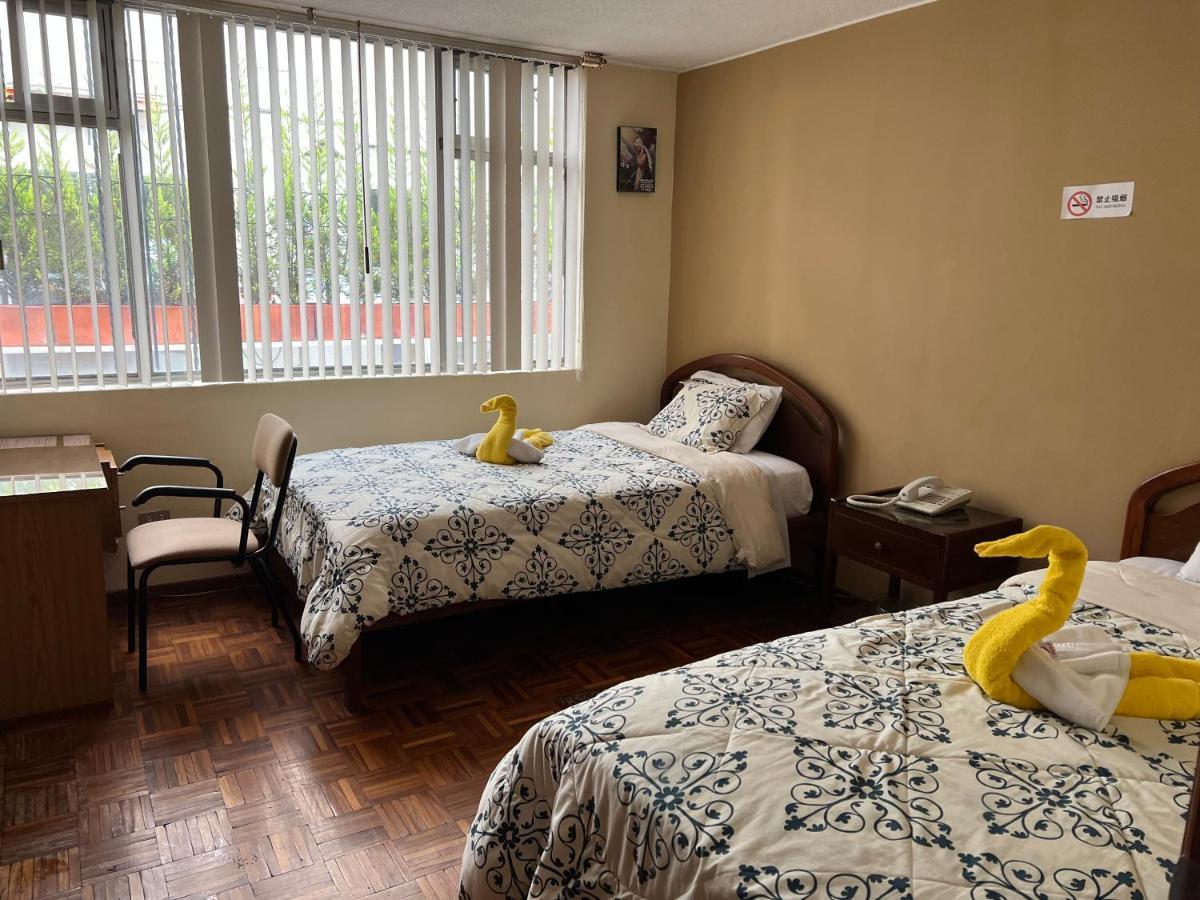 Sina Hogar Hotel 基多华人酒店 Ngoại thất bức ảnh