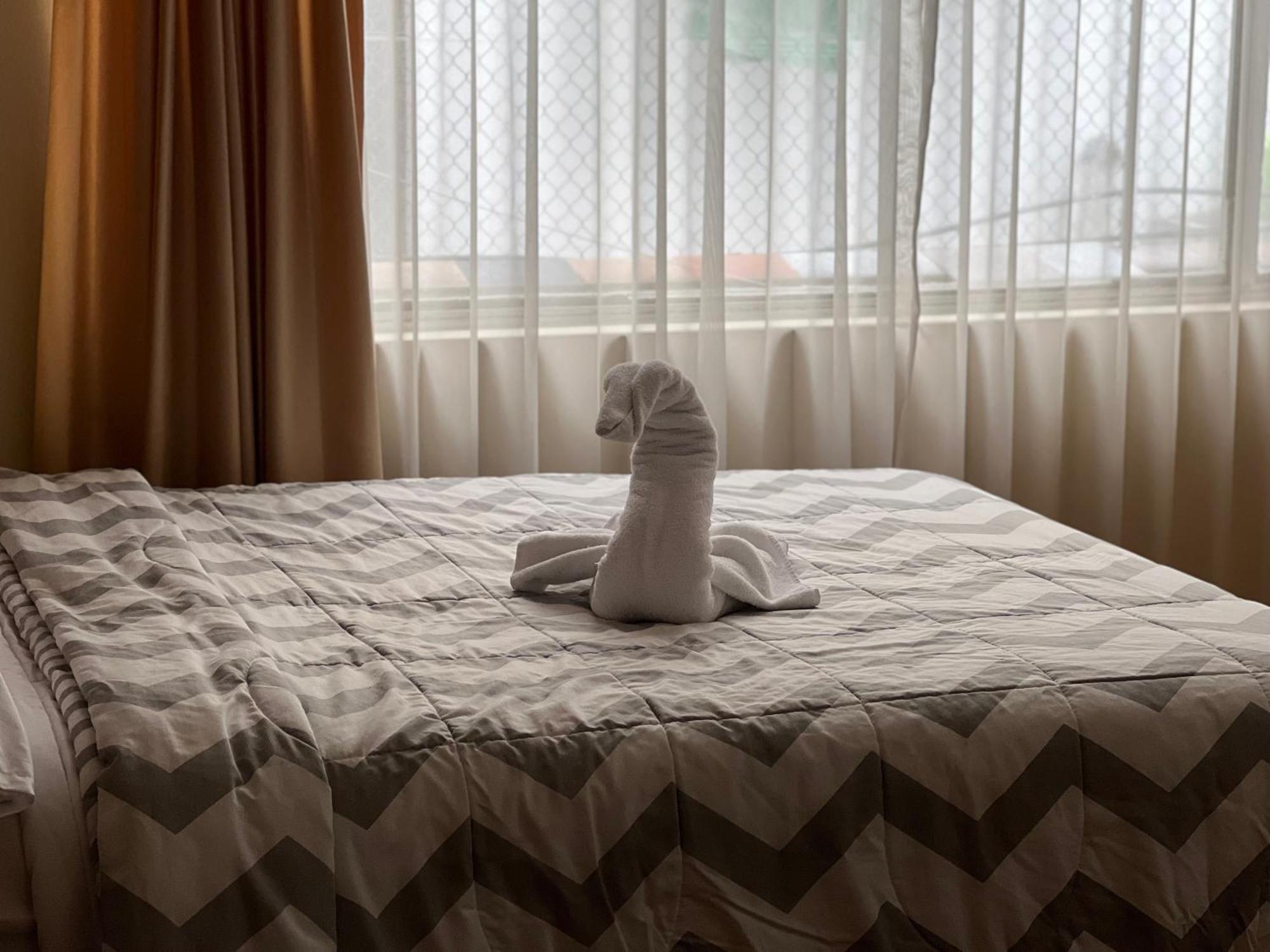 Sina Hogar Hotel 基多华人酒店 Ngoại thất bức ảnh